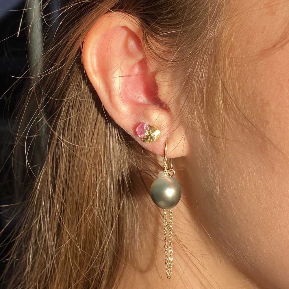 Dingle ørering med kæmpe Tahiti perle - 14K guld