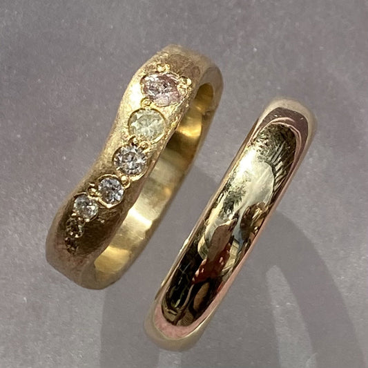 Klassiske Vielsesringe - evt. med 5 diamanter