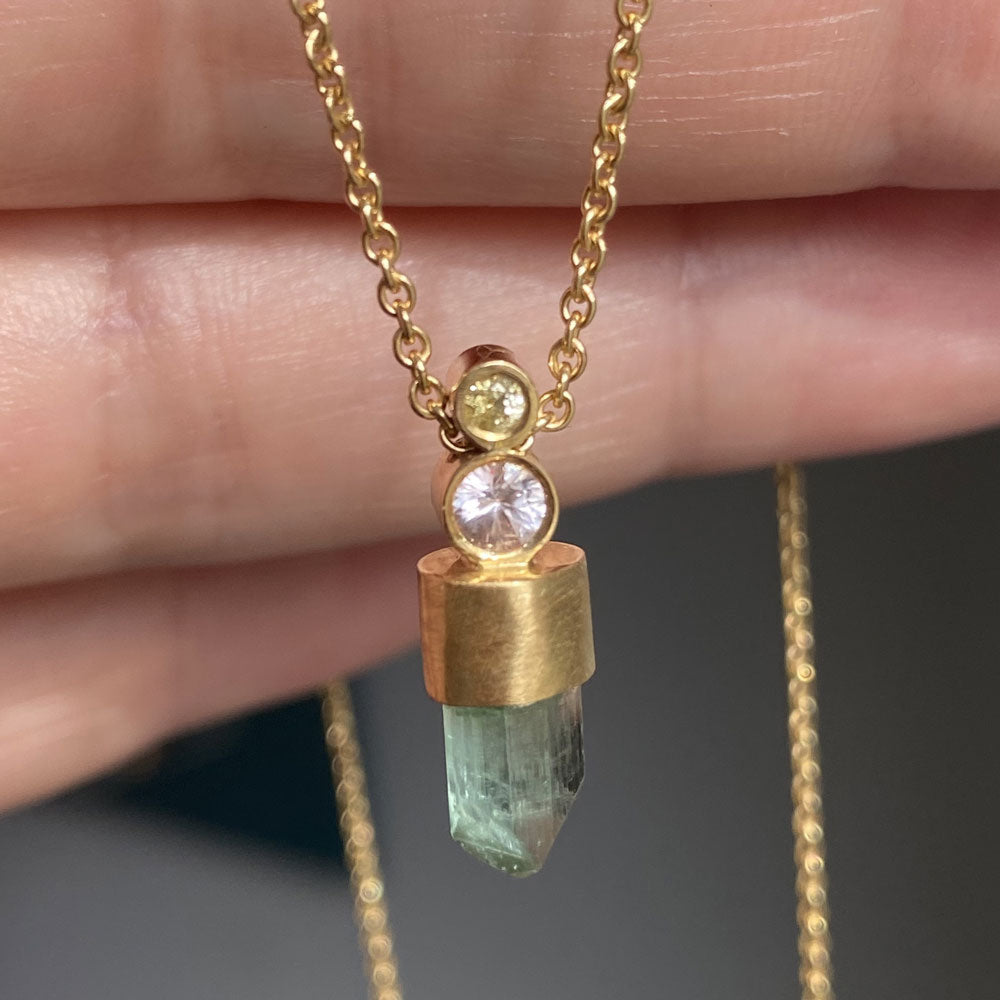 Kleines Kryptonit vedhæng med diamant og safir #1